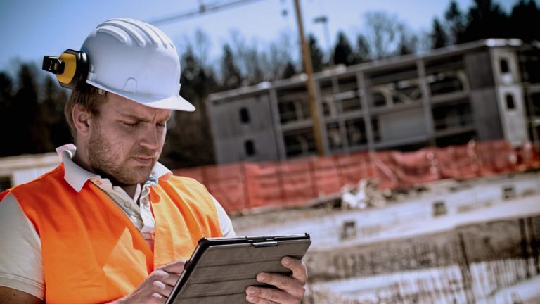 Copertina fotorealistica: Software con funzioni di sicurezza: quando diventa componente e cosa documentare